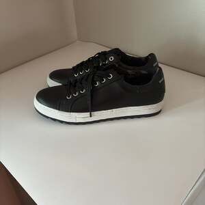 Karl Lagerfeld Paris Men's Smooth Leather Tennis Sneakers Size 9.5